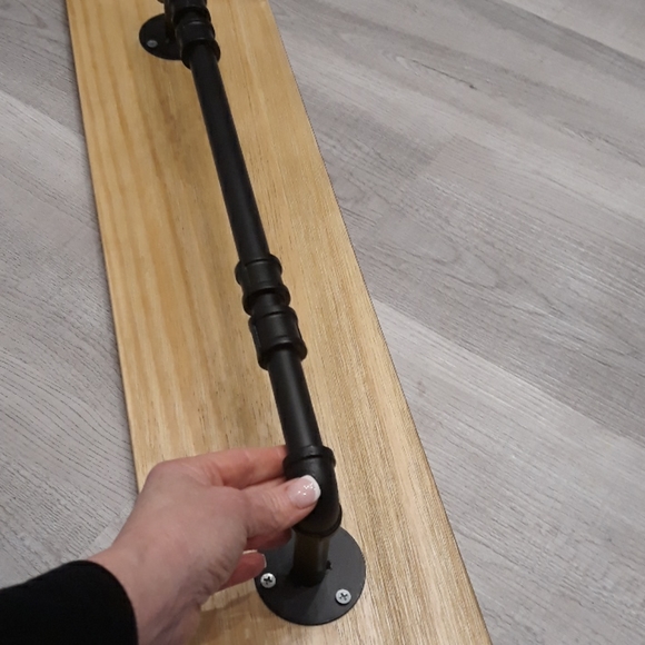 Steampunk Pipe Towel Holder Wood Farmhouse Home Garage Decor Metal Man Cave RARE - Picture 5 of 7